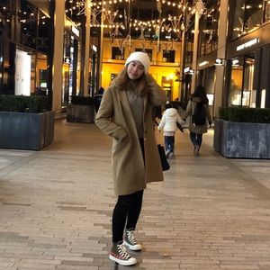 Meet your Posher, Emily